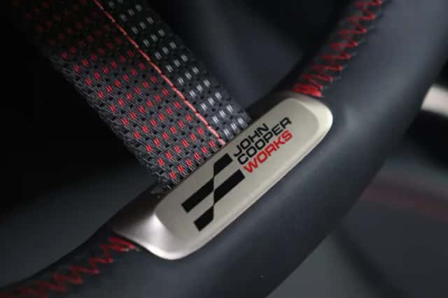 MINI Hatchback (2025) thumbnail 6