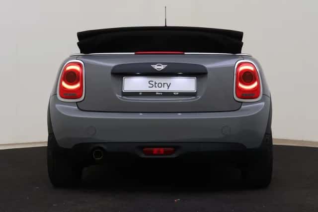 MINI Cabrio (2020) thumbnail 5