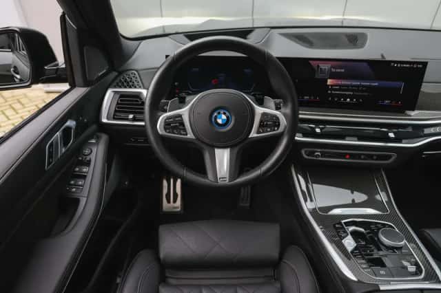 BMW X5 (2024) thumbnail 3