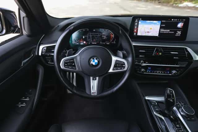 BMW 5-Serie (2023) thumbnail 3