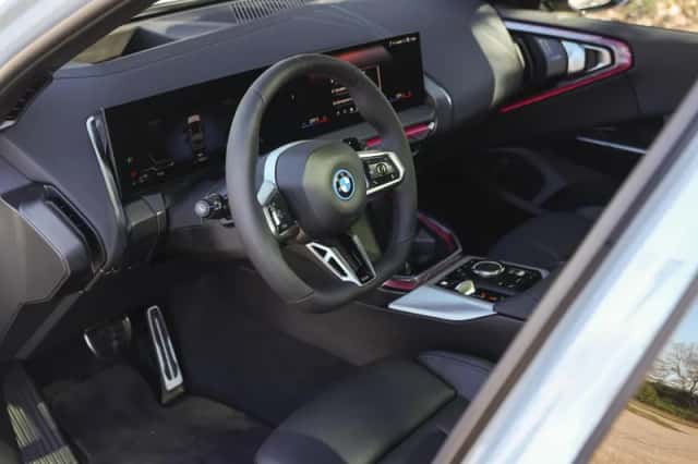 BMW X3 (2026) thumbnail 3