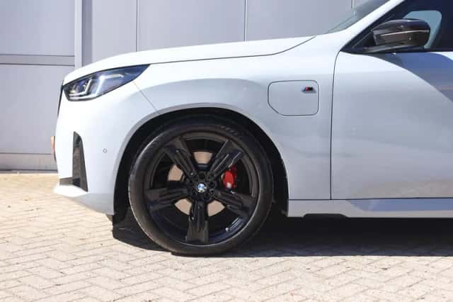 BMW X3 (2026) thumbnail 4
