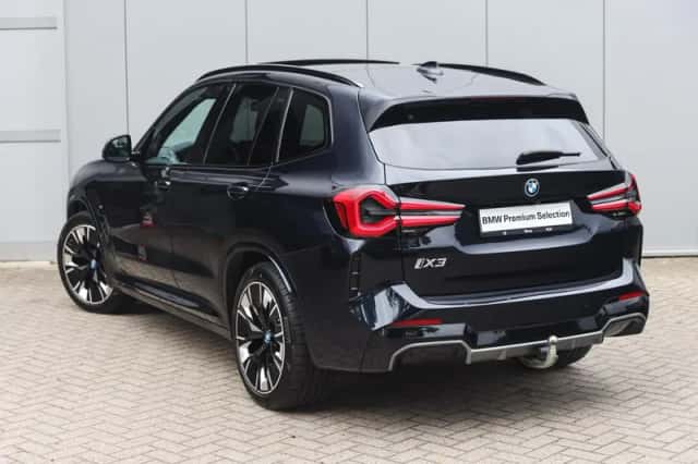 BMW iX3 (2023) thumbnail 2