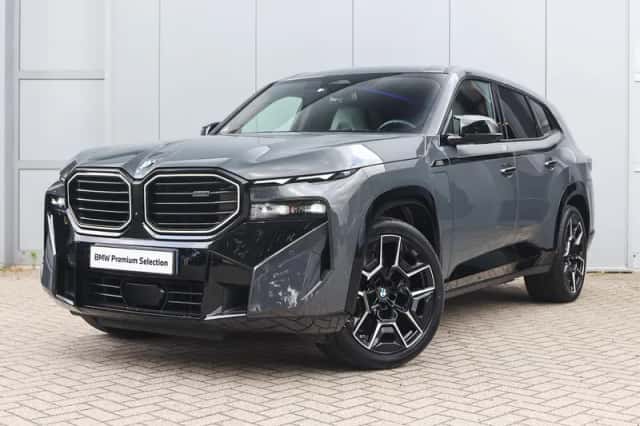 BMW XM (2025) thumbnail 1