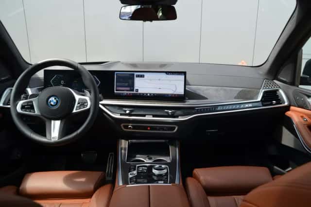 BMW X5 (2025) thumbnail 5