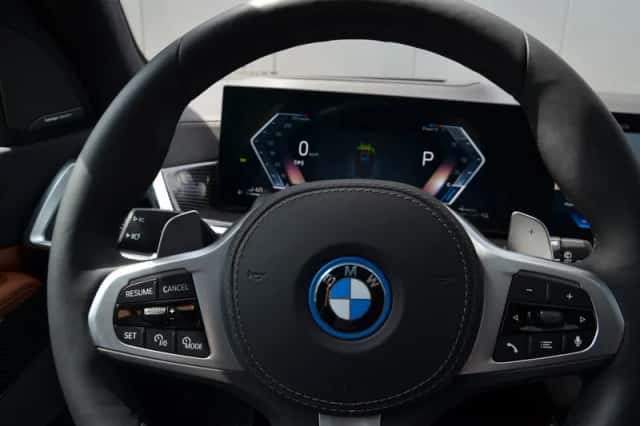 BMW X5 (2025) thumbnail 6