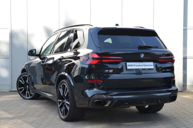 BMW X5 (2024) thumbnail 5