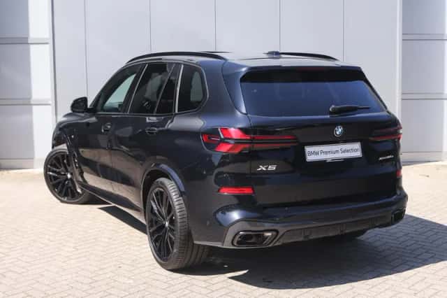 BMW X5 (2025) thumbnail 2