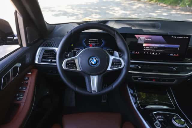 BMW X5 (2025) thumbnail 3
