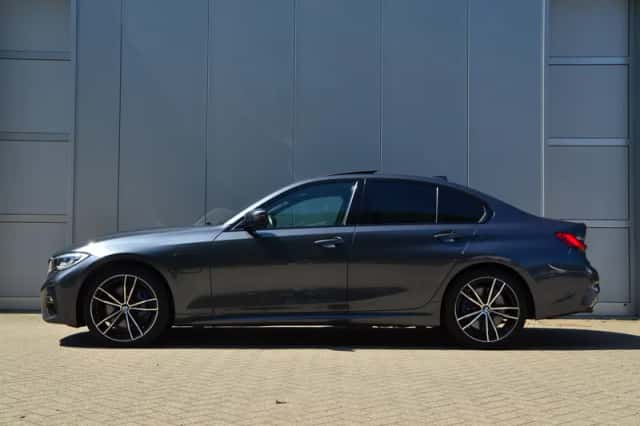 BMW 3-Serie (2021) thumbnail 3