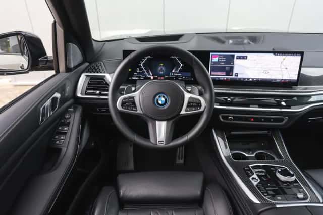 BMW X5 (2025) thumbnail 3