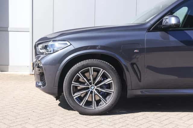 BMW X5 (2020) thumbnail 5