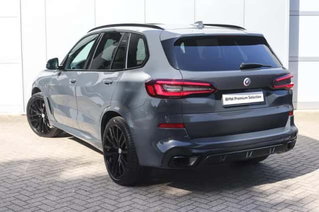 BMW X5 (2023) thumbnail 2