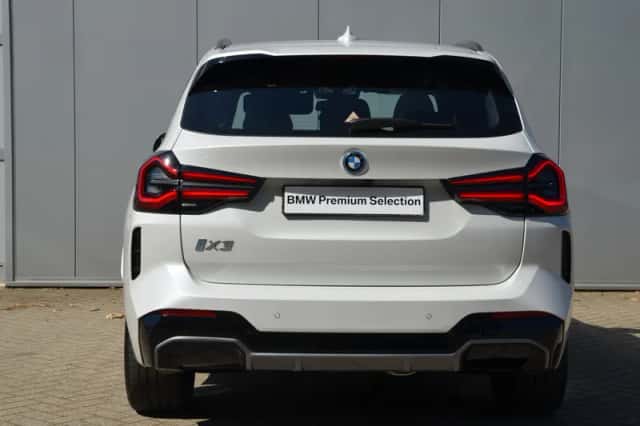 BMW iX3 (2022) thumbnail 5