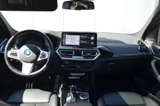 BMW iX3 (2022) thumbnail 6