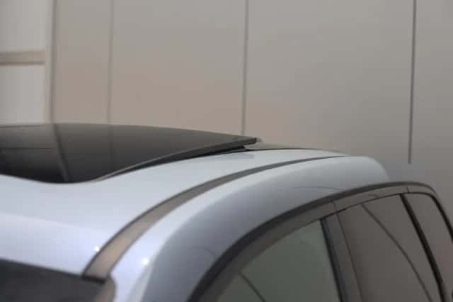 BMW iX1 (2023) thumbnail 4