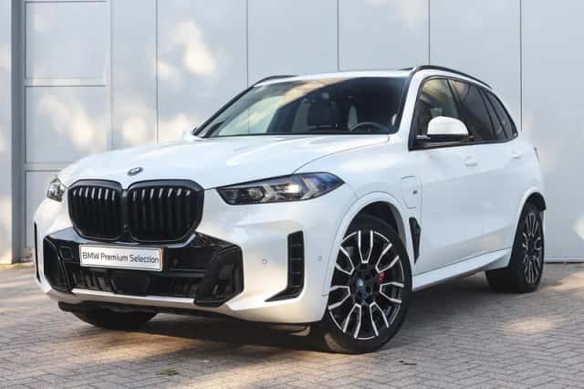BMW X5 (2023) thumbnail 1