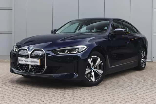 BMW i4 (2023) thumbnail 1