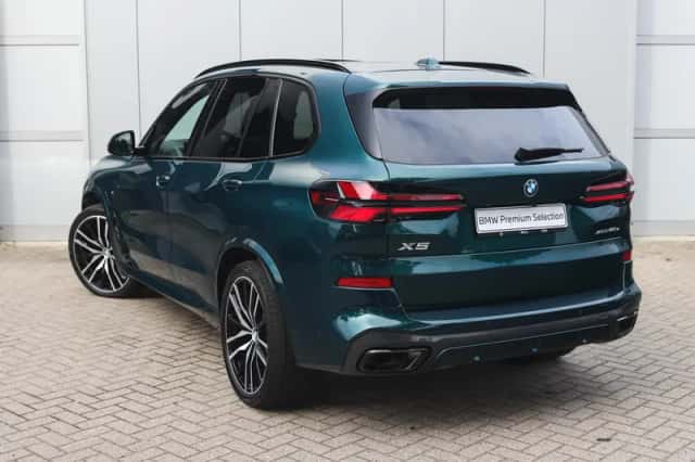 BMW X5 (2025) thumbnail 2