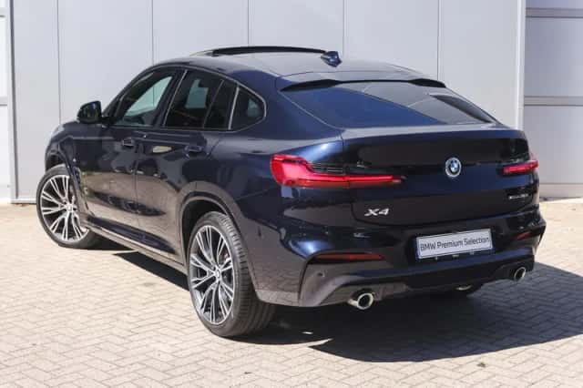 BMW X4 (2021) thumbnail 2