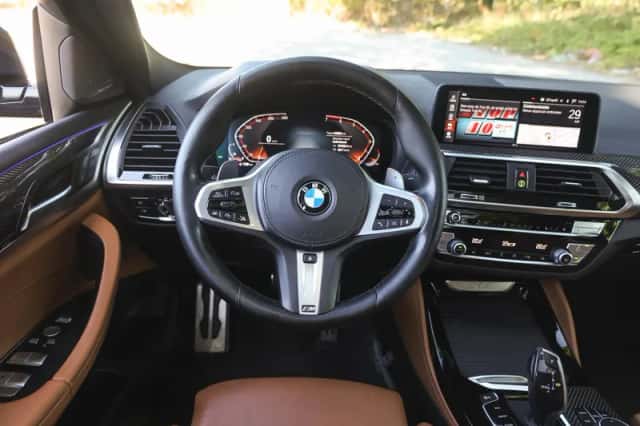 BMW X4 (2021) thumbnail 3
