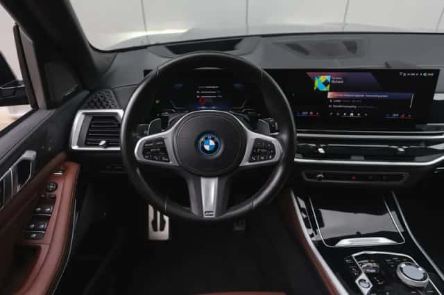 BMW X5 (2023) thumbnail 3