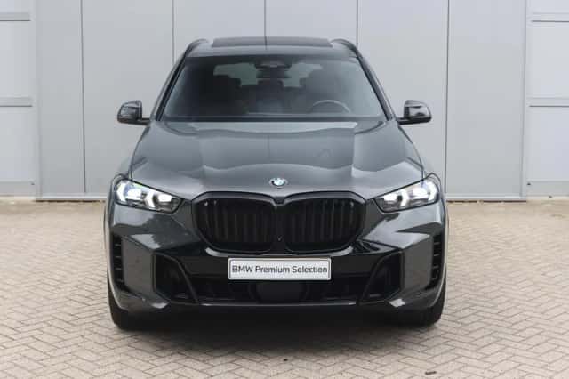BMW X5 (2023) thumbnail 6