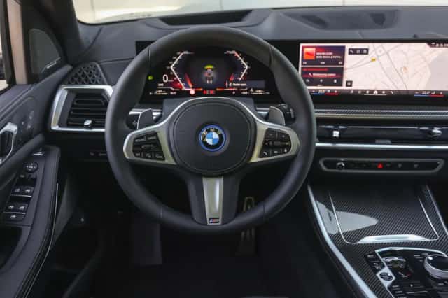 BMW X5 (2026) thumbnail 3