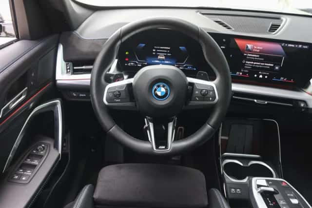 BMW X1 (2025) thumbnail 3