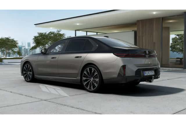 BMW i7 (2026) thumbnail 2
