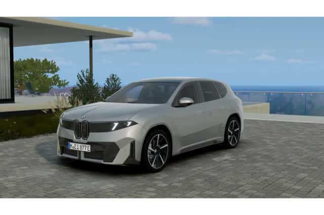 BMW iX3 (2026) thumbnail 1