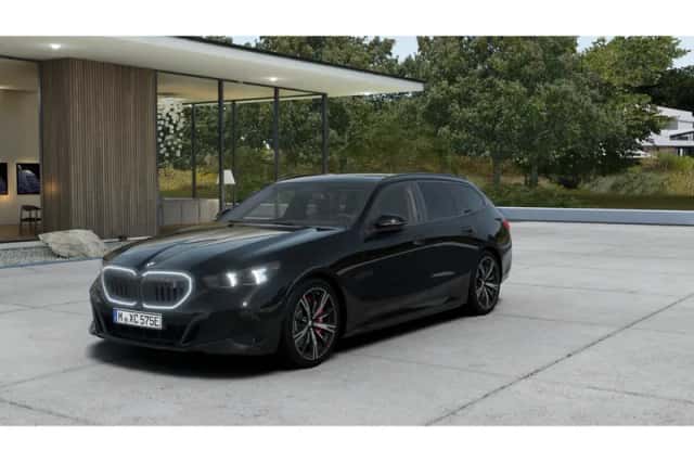 BMW i5 (2026) thumbnail 1