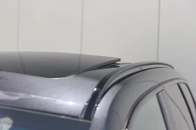 BMW iX1 (2023) thumbnail 4