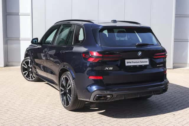 BMW X5 (2026) thumbnail 2