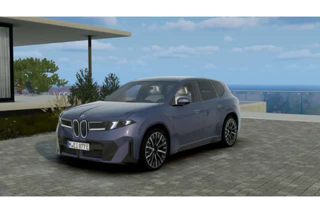 BMW iX3 (2026) thumbnail 1