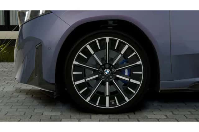 BMW iX3 (2026) thumbnail 5