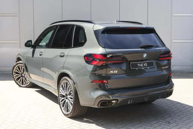 BMW X5 (2026) thumbnail 2