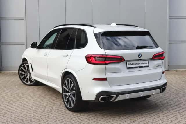 BMW X5 (2020) thumbnail 2