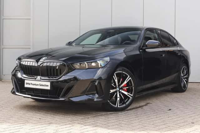 BMW i5 (2026) thumbnail 1