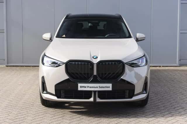 BMW X3 (2026) thumbnail 5