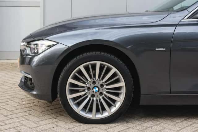 BMW 3-Serie (2018) thumbnail 5