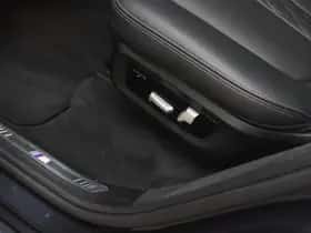 BMW X7 (2021) thumbnail 16