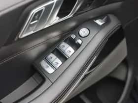 BMW X7 (2021) thumbnail 18
