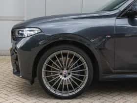 BMW X7 (2021) thumbnail 5