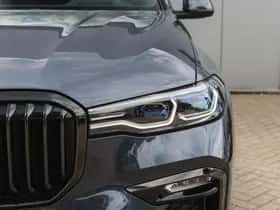 BMW X7 (2021) thumbnail 44