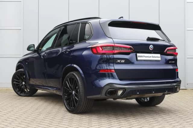 BMW X5 (2023) thumbnail 2
