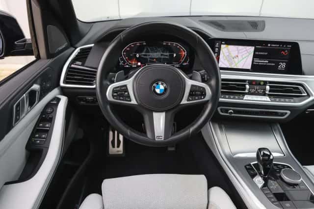 BMW X5 (2023) thumbnail 3