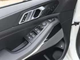 BMW X5 (2024) thumbnail 15