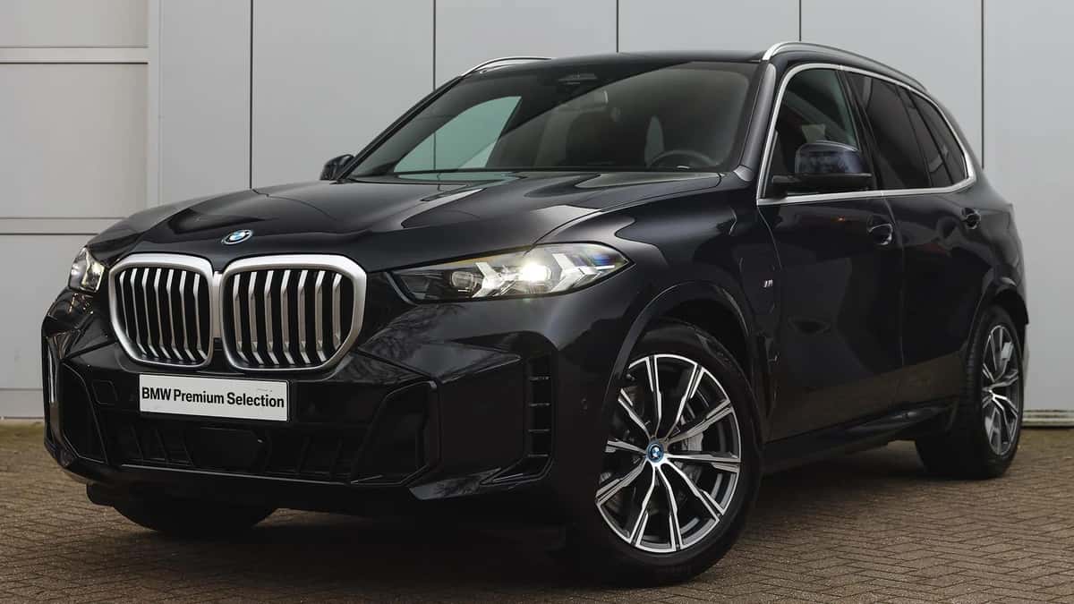 BMW X5 (2024) — foto 1