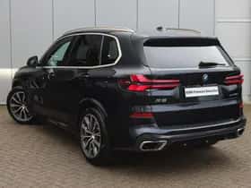 BMW X5 (2024) thumbnail 2